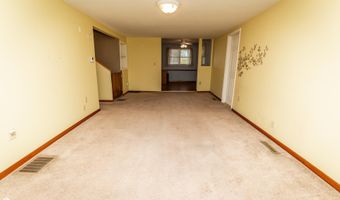 105 S Dubuque St, Albion, IA 50005