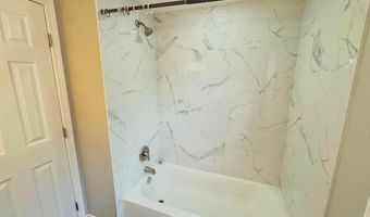 750 S Harris Ave #750, Columbus, OH 43204