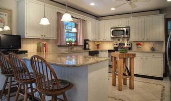 457 POPPASQUASH Rd, Bristol, RI 02809