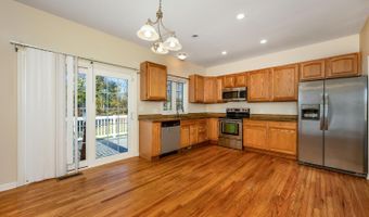 173 Anton Dr, Bridgeport, CT 06606