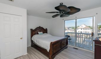 73 Carlyle Dr, Bayville, NJ 08721