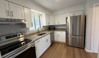 7 Homestead Ln 7, Brookfield, CT 06804