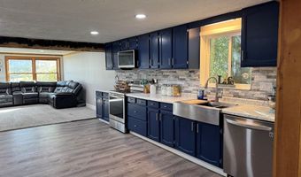 1320 Lake Dr, Ashland, OH 44805