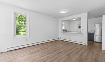 21 Hyde St 4, Burlington, VT 05401