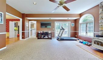 523 Overlook Dr, Orange, CT 06477