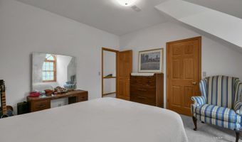 7255 Angel Ridge Rd, Athens, OH 45701