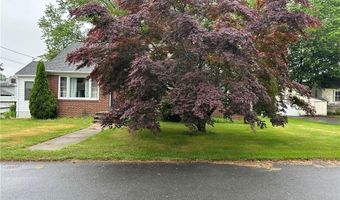 12 Oakland Ave, Johnston, RI 02919