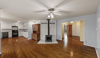 22020 171 St, Basehor, KS 66007