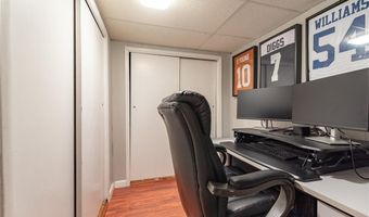 14 Wenscott Ln, North Providence, RI 02904