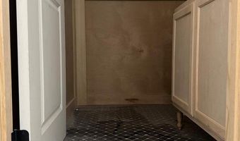 9401 Far Hills Ct, Edmond, OK 73034