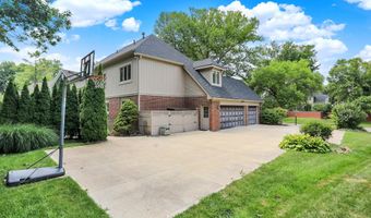 9015 Admirals Pointe Dr, Indianapolis, IN 46236