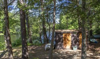 11 N Shore Rd, Chester, NH 03036