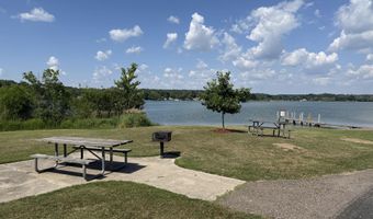3339 Dumont Lake Dr Dr, Allegan, MI 49010