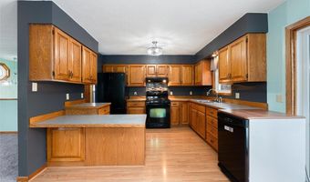 147 185th St, Alden, WI 54026