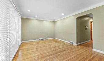 15629 Oceana Ave, Allen Park, MI 48101