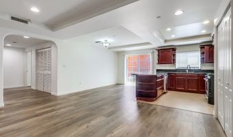 700 S Ardmore Ave 204, Los Angeles, CA 90005