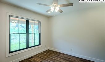 5141 Andy Hicks Rd, Banner Elk, NC 28604