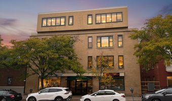 230 College St 7, Burlington, VT 05401