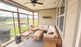 637 Berry Rd, Boiling Springs, SC 29316