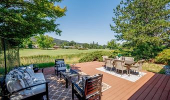 137 Valley Lakes Dr, Santa Rosa, CA 95409