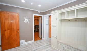 608 Academy St, Batesburg, SC 29006