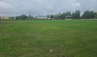 102 11th St E, Bottineau, ND 58318