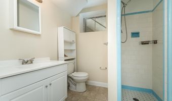 5852 LOWELL Ave, Alexandria, VA 22312