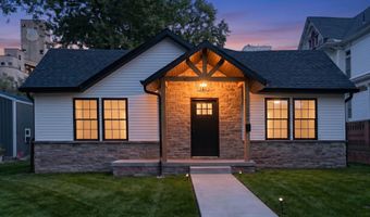 309 W Locust St, Aurora, MO 65605