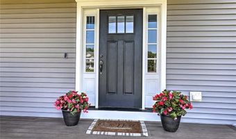 1 W Farm Rd, Smithfield, RI 02917