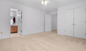 53 Woodlake Cir, Altavista, VA 24517