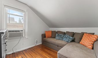 107 S Burton Pl, Arlington Heights, IL 60005