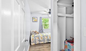 210 Keach Pond Dr, Glocester, RI 02814