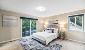 6352 12TH St N, Arlington, VA 22205