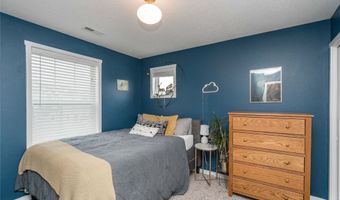 2714 NW Lois Ln, Ankeny, IA 50023