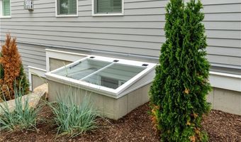 11 Hampton Rd 22, Coventry, RI 02816