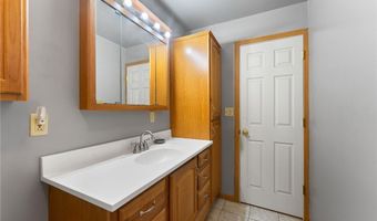 610 Notre Dame Ave, Austintown, OH 44515