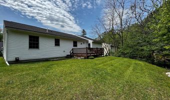 32 Albe Dr, Bennington, VT 05201