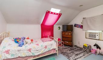 1193 Seneca St, Adrian, MI 49221