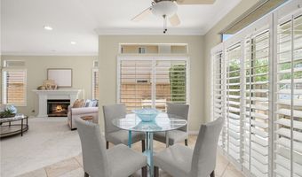 405 S Laureltree Dr, Anaheim, CA 92808