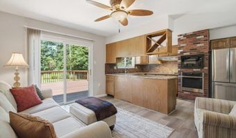 893 Oklahoma Ave, Ballwin, MO 63021