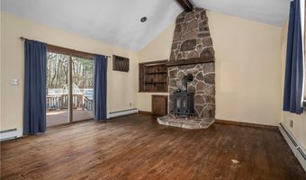 5 Lincoln Dr, North Smithfield, RI 02896