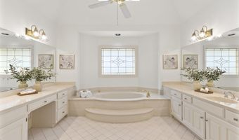 3835 Spalding Blf, Peachtree Corners, GA 30092