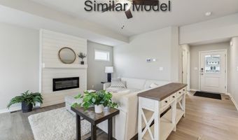 724 NE Meadow Landing Dr, Ankeny, IA 50021