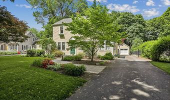 17 Ridge Rd, Danbury, CT 06810
