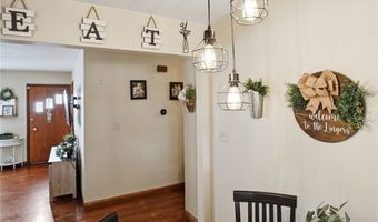 2239 Springfield Center Rd, Akron, OH 44312