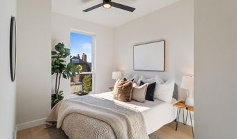 733 8TH St SE 302, Washington, DC 20003