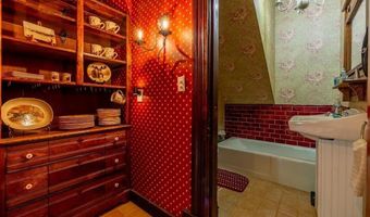 1226 Salsbury Ave, Cody, WY 82414