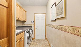 13009 Garvin Brook Ln, Apple Valley, MN 55124