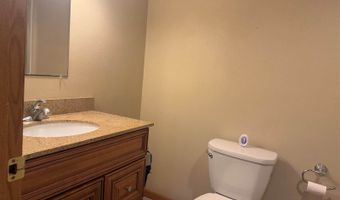 331 S 4th St, Akron, IA 51001