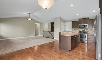 517 28th St SE, Altoona, IA 50009